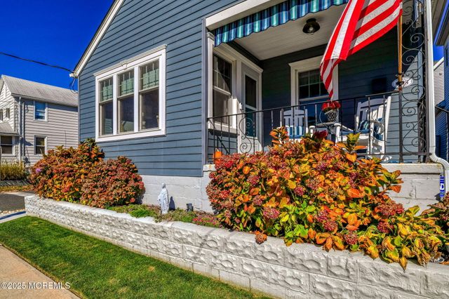 125 Stockton Avenue, Ocean Grove, NJ 07756