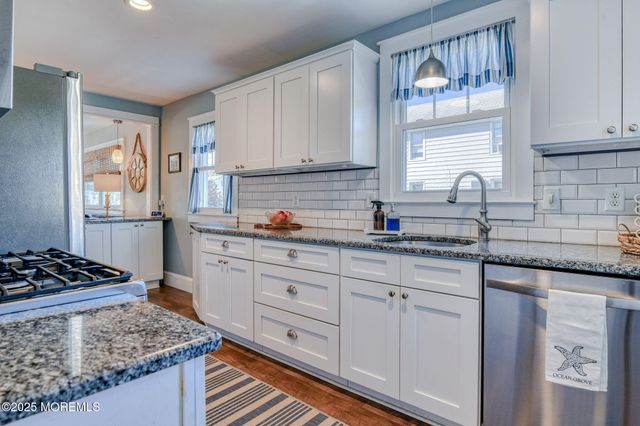 125 Stockton Avenue, Ocean Grove, NJ 07756