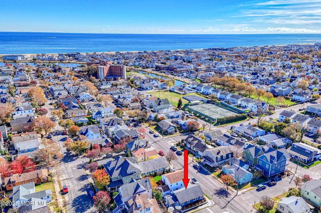 125 Stockton Avenue, Ocean Grove, NJ 07756