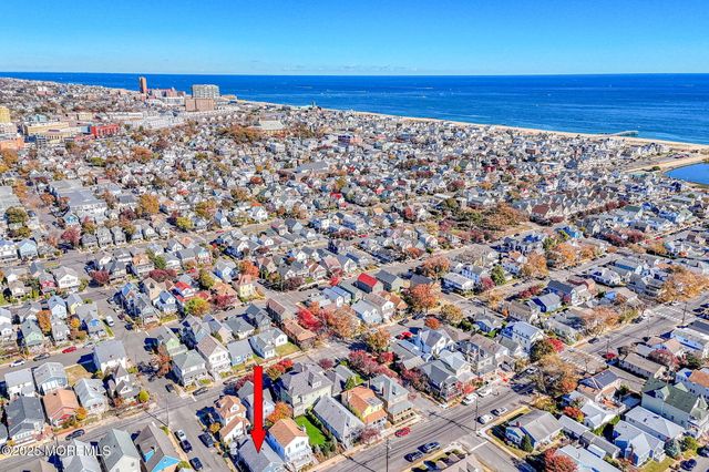 125 Stockton Avenue, Ocean Grove, NJ 07756