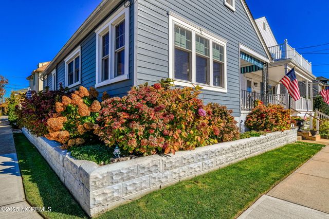 125 Stockton Avenue, Ocean Grove, NJ 07756