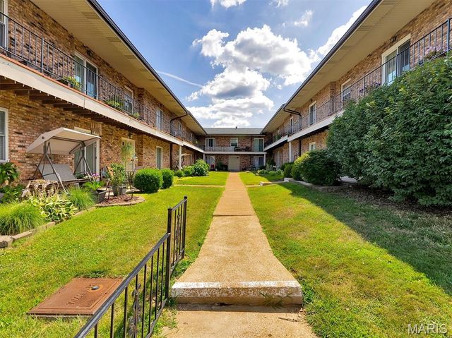 6910 Colonial Woods Drive 95, St Louis, MO 63129