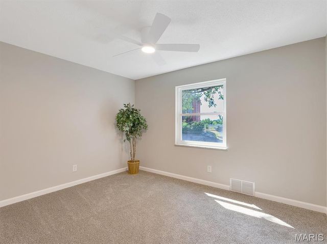 6910 Colonial Woods Drive 95, St Louis, MO 63129