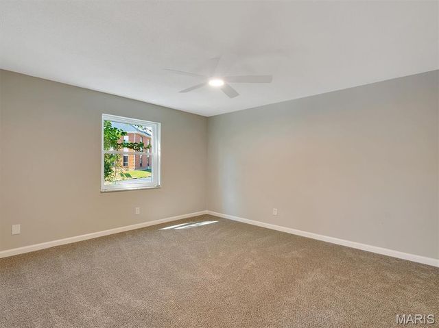 6910 Colonial Woods Drive 95, St Louis, MO 63129