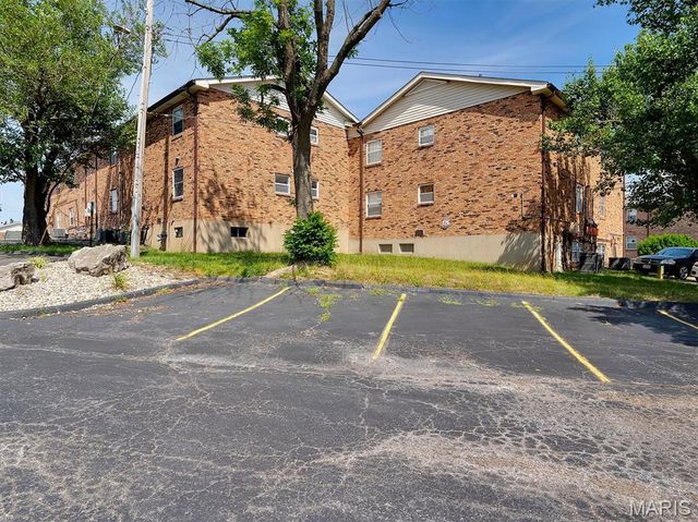 6910 Colonial Woods Drive 95, St Louis, MO 63129