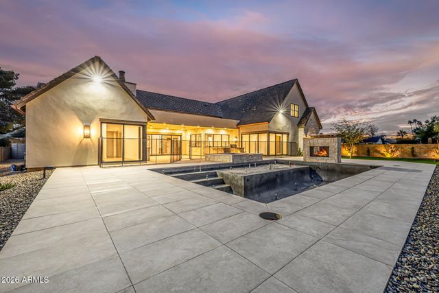 4224 E DESERT COVE Avenue, Phoenix, AZ 85028