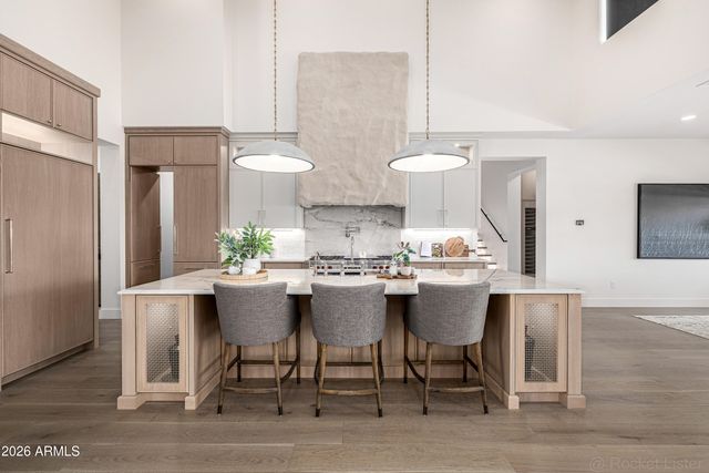 4224 E DESERT COVE Avenue, Phoenix, AZ 85028