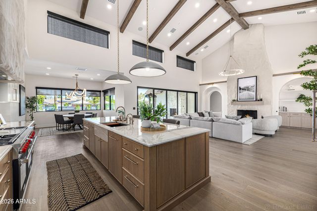 4224 E DESERT COVE Avenue, Phoenix, AZ 85028