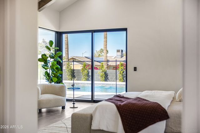 4224 E DESERT COVE Avenue, Phoenix, AZ 85028