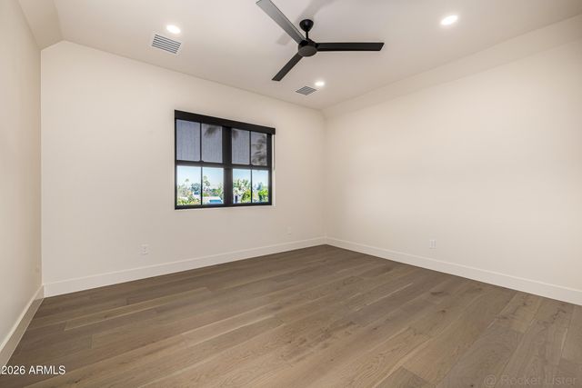 4224 E DESERT COVE Avenue, Phoenix, AZ 85028