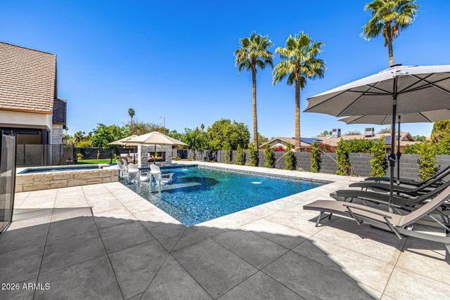 4224 E DESERT COVE Avenue, Phoenix, AZ 85028