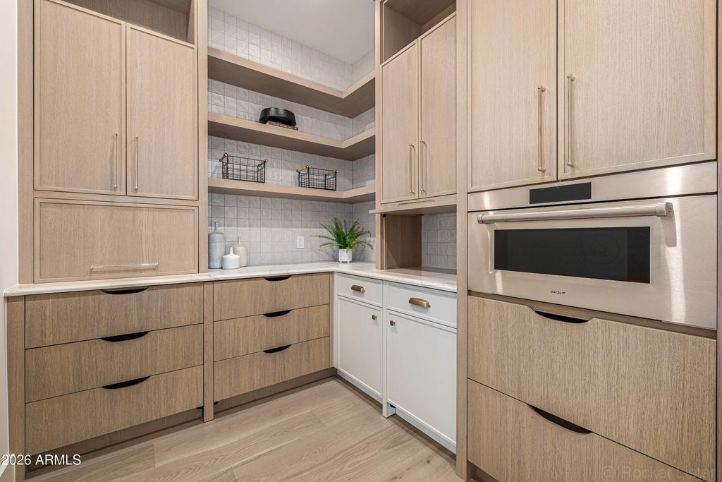 Image 19 of property listing at 4224 E DESERT COVE Avenue, Phoenix, AZ 85028