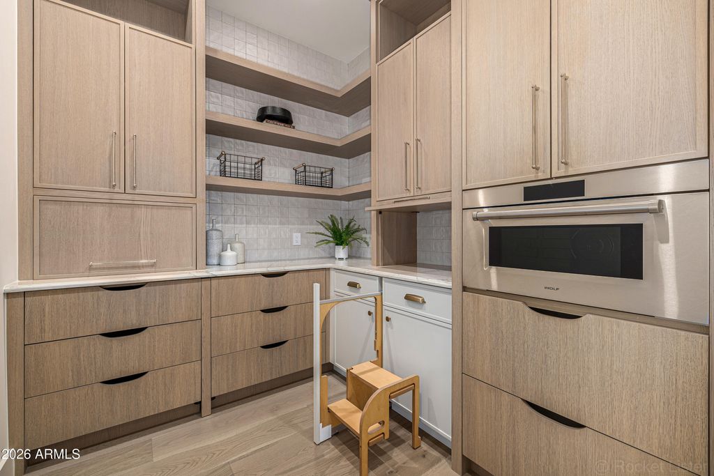 Image 20 of property listing at 4224 E DESERT COVE Avenue, Phoenix, AZ 85028