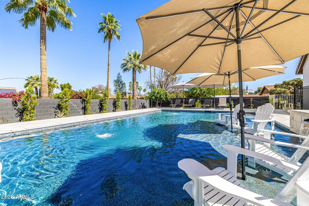 Image 31 of property listing at 4224 E DESERT COVE Avenue, Phoenix, AZ 85028