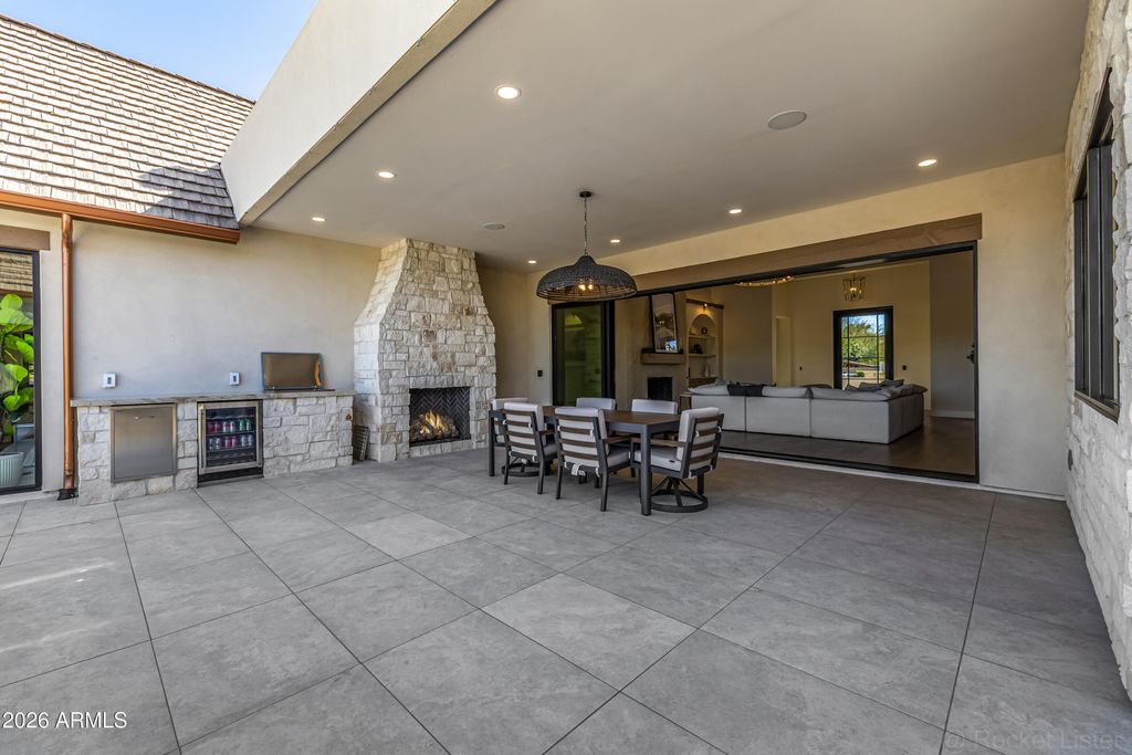 Image 71 of property listing at 4224 E DESERT COVE Avenue, Phoenix, AZ 85028