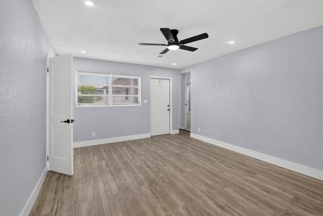 1111 SW 31ST Avenue, Fort Lauderdale, FL 33312
