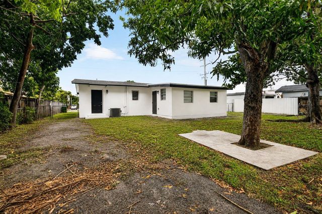1111 SW 31ST Avenue, Fort Lauderdale, FL 33312