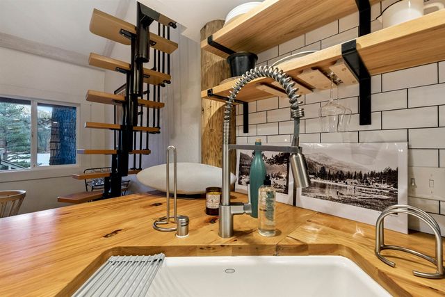 15462 Donner Pass Rd Unit 30, Truckee, CA 96161