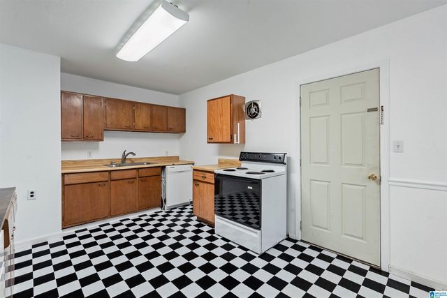 2184 ROCKY RIDGE ROAD, Hoover, AL 35216