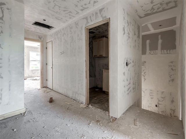 16100 Segovia Drive, Oklahoma City, OK 73170