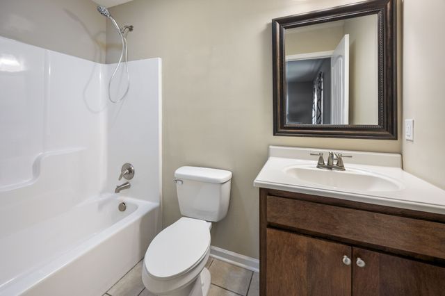 406 Cherry St, Decherd, TN 37324