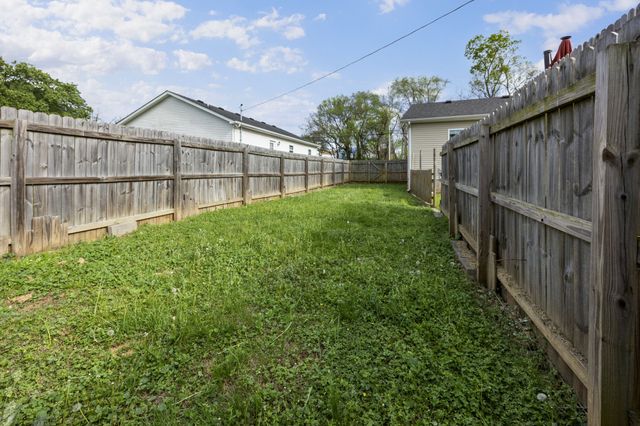 406 Cherry St, Decherd, TN 37324