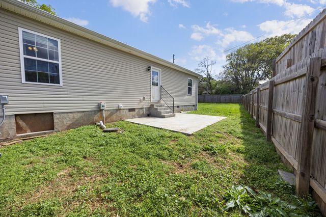 406 Cherry St, Decherd, TN 37324