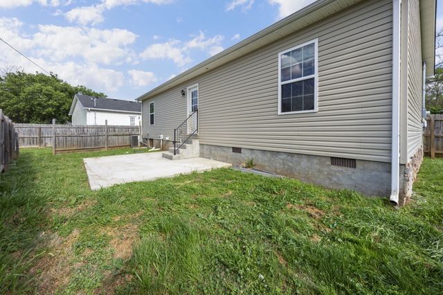 406 Cherry St, Decherd, TN 37324