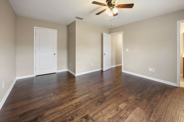406 Cherry St, Decherd, TN 37324