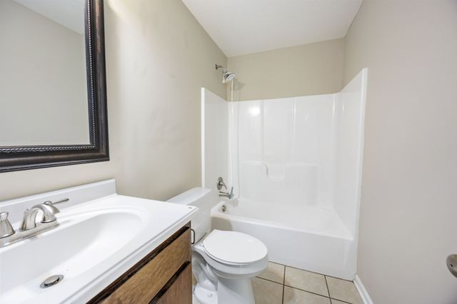 406 Cherry St, Decherd, TN 37324