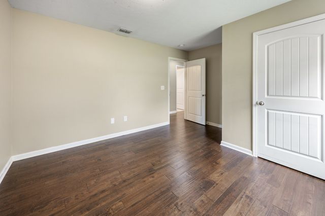 406 Cherry St, Decherd, TN 37324