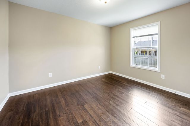 406 Cherry St, Decherd, TN 37324