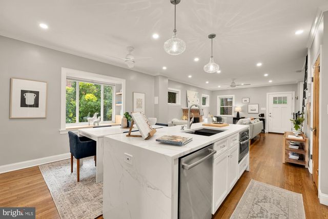 907 VARNUM ST NE, Washington, DC 20017