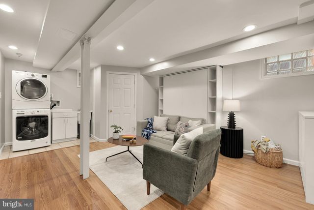 907 VARNUM ST NE, Washington, DC 20017
