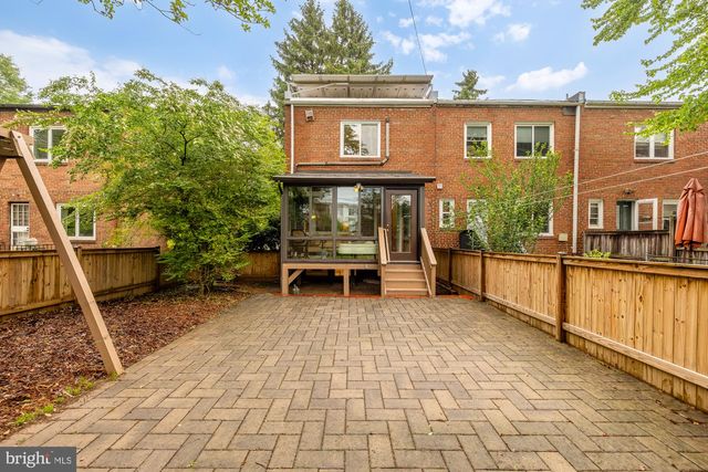 907 VARNUM ST NE, Washington, DC 20017