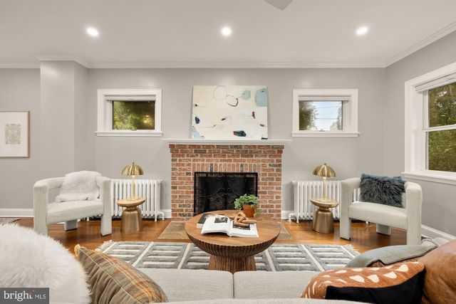 907 VARNUM ST NE, Washington, DC 20017