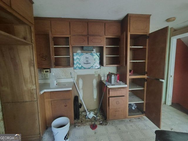 1300 Lancelot Lane, Macon, GA 31220