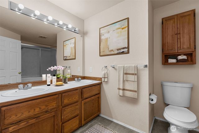 1124 SW 354th Street, Federal Way, WA 98023
