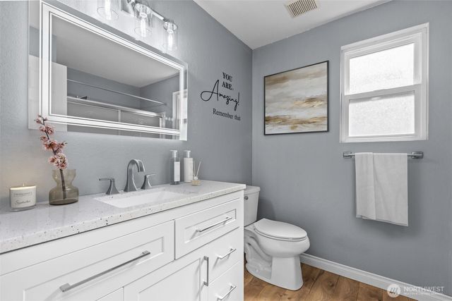 1124 SW 354th Street, Federal Way, WA 98023