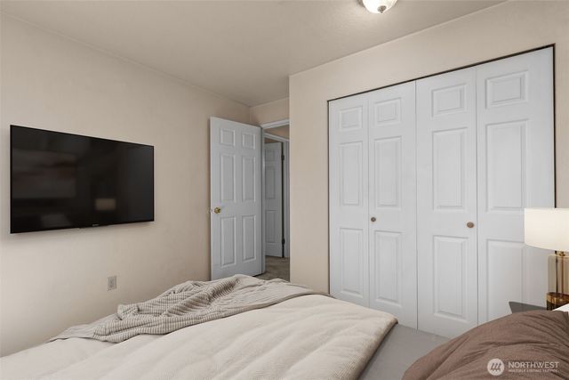 1124 SW 354th Street, Federal Way, WA 98023