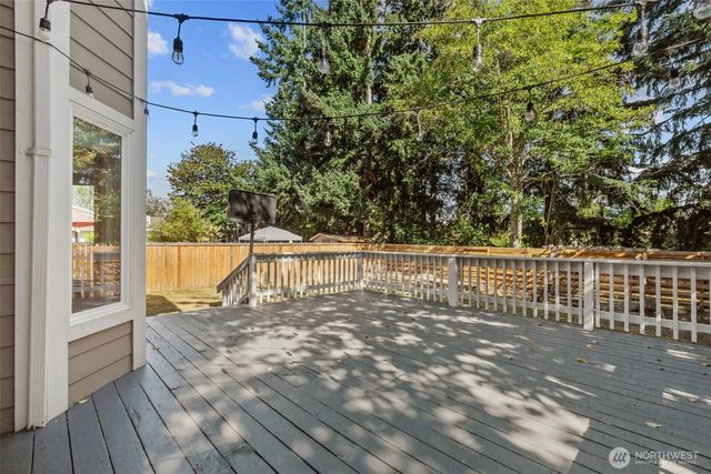 1124 SW 354th Street, Federal Way, WA 98023