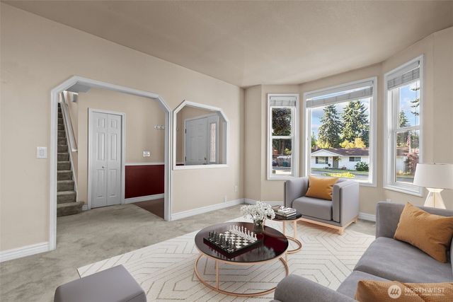 1124 SW 354th Street, Federal Way, WA 98023