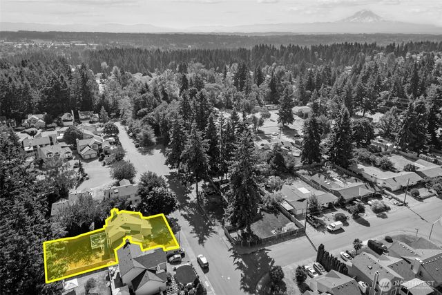 1124 SW 354th Street, Federal Way, WA 98023