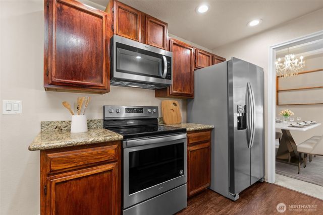 1124 SW 354th Street, Federal Way, WA 98023