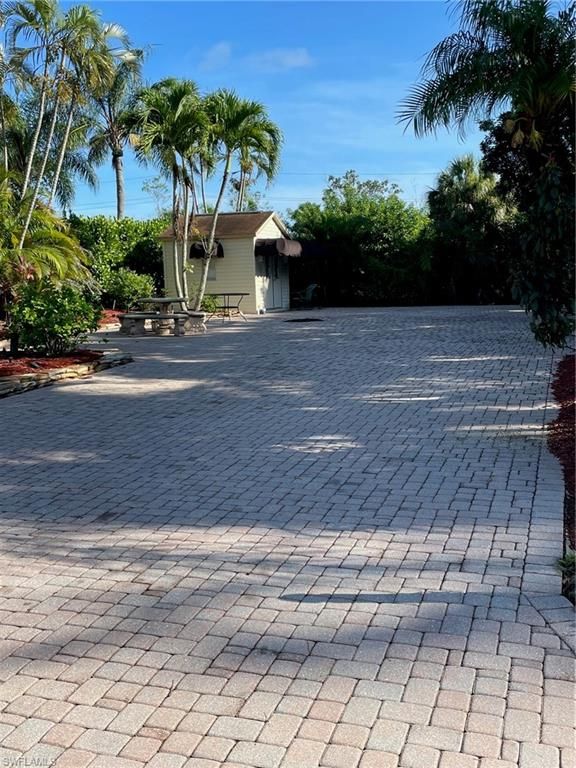 4682 Southern Breeze DR, NAPLES, FL 34114 — photo 2