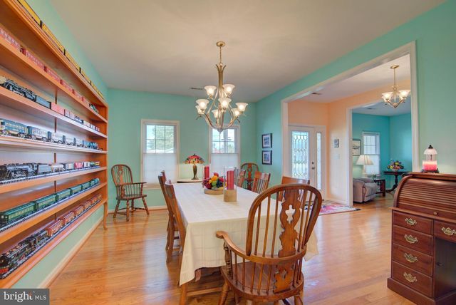 3003 RIVERVIEW DR, Colonial Beach, VA 22443