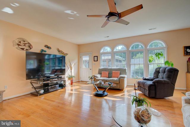 3003 RIVERVIEW DR, Colonial Beach, VA 22443