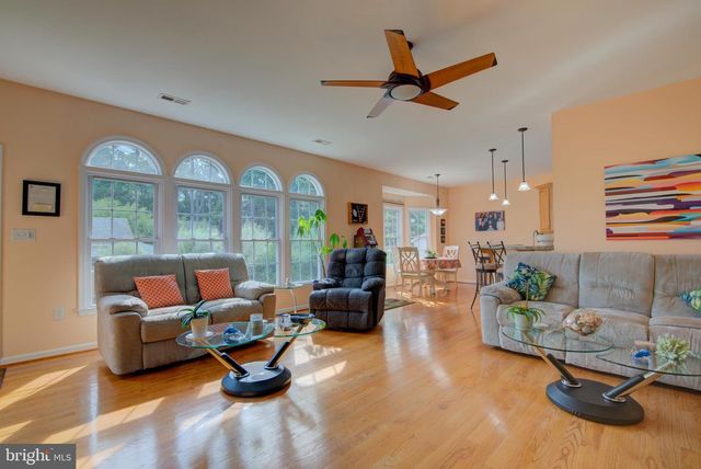 3003 RIVERVIEW DR, Colonial Beach, VA 22443