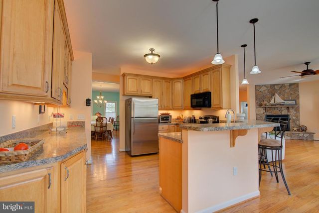 3003 RIVERVIEW DR, Colonial Beach, VA 22443