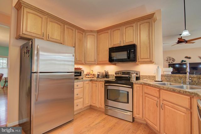 3003 RIVERVIEW DR, Colonial Beach, VA 22443